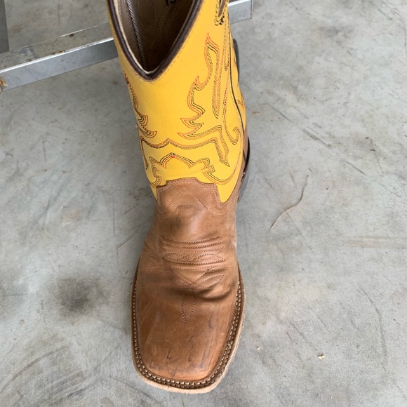 Cowboy boots - Picture 2 of 3